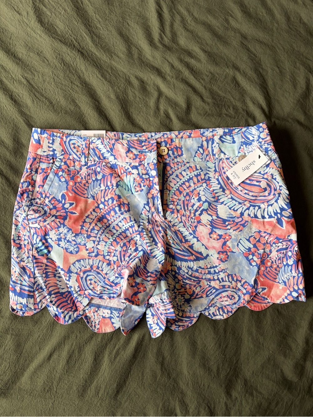Selby High-Waist Scallop-Hem Shorts in Pink & Blue Paisley